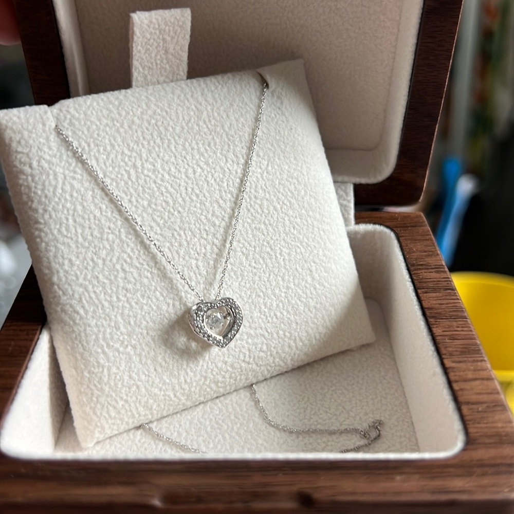 10KT Diamond Necklace with Dangling Diamond Heart